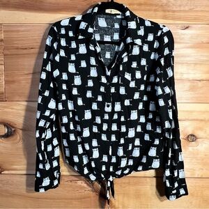 Love Notes Black & White Whimsical Funny Cat Print Button-down Long Sleeve Shirt